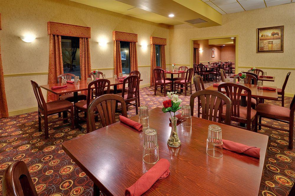Best Western Plus Philadelphia Bensalem Hotel Restaurant foto