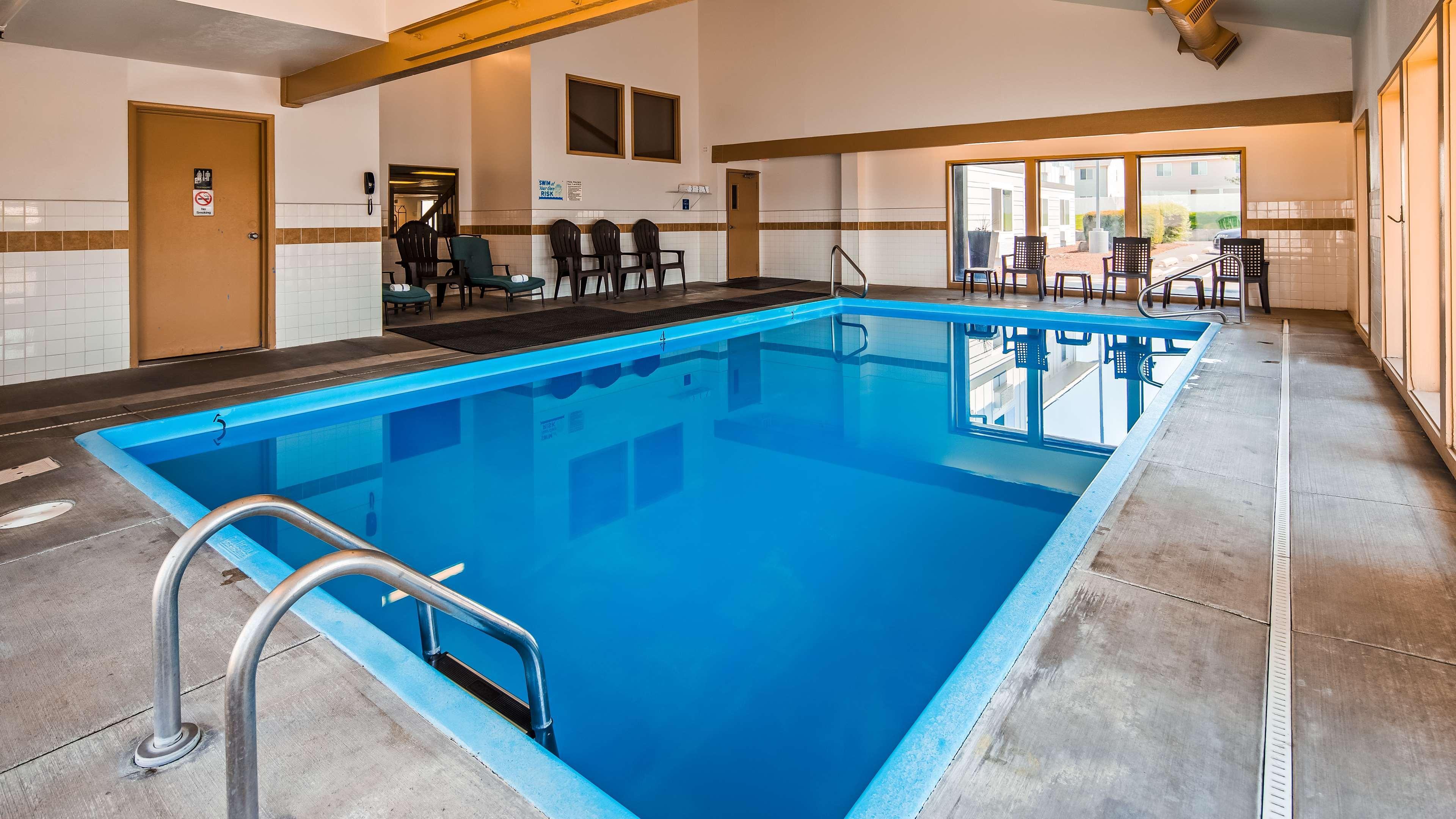 Best Western Plus Philadelphia Bensalem Hotel Exterior foto